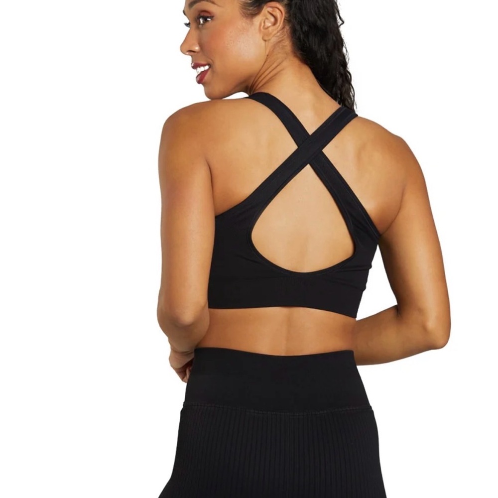 NUX Black Cross-Back Sports Bra